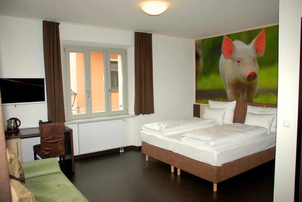Hezelhof'S Radl-Hotel Wassertrüdingen Extérieur photo