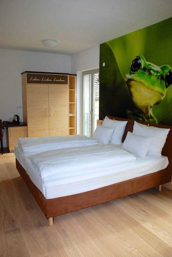 Hezelhof'S Radl-Hotel Wassertrüdingen Extérieur photo
